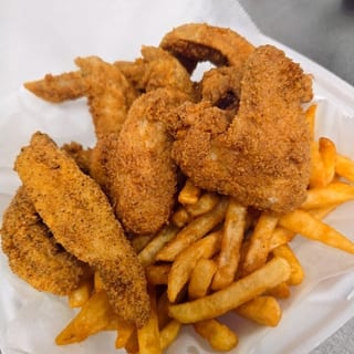#5. 2-Piece Fish and 5 Whole Wings with Fries